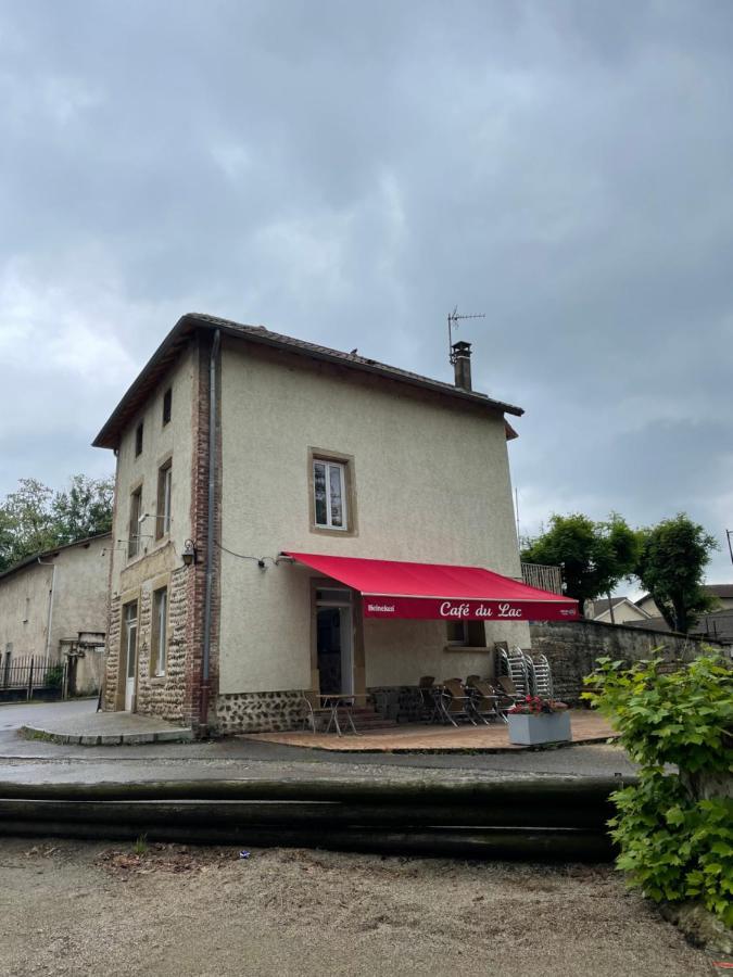 Cafe Du Lac Manthes Exteriér fotografie